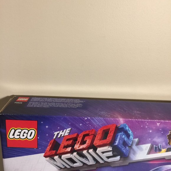 The Lego Movie 70828 Pop-Up Party Bus 1024 pcs Building Block Set - Picture 2 of 16
